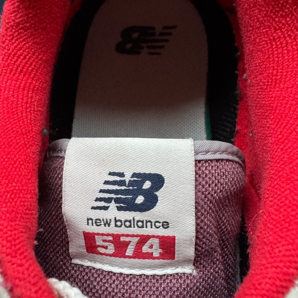 New Balance 574 Red - Picture 3 of 4